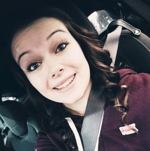 Meet your Posher, Kelsi